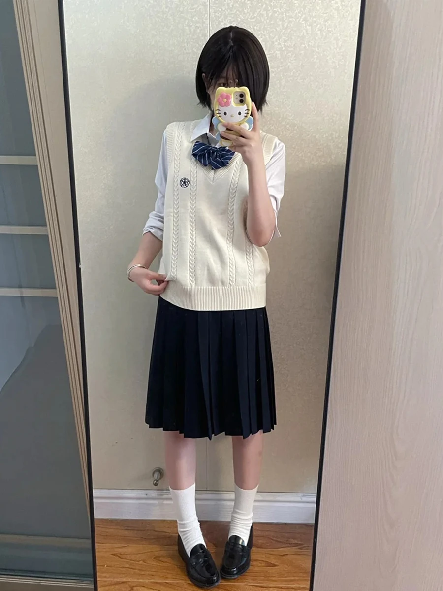 Milk Flavor Cherry Jk Uniform Knitted Vest Tank Top Three Piece Set for Women Spring Autumn School Uniform Style Breathable
Milk Flavor Cherry Jk Uniform Knitted Vest Tank Top Three Piece Set for Women Spring Autumn School Uniform Style Breathable