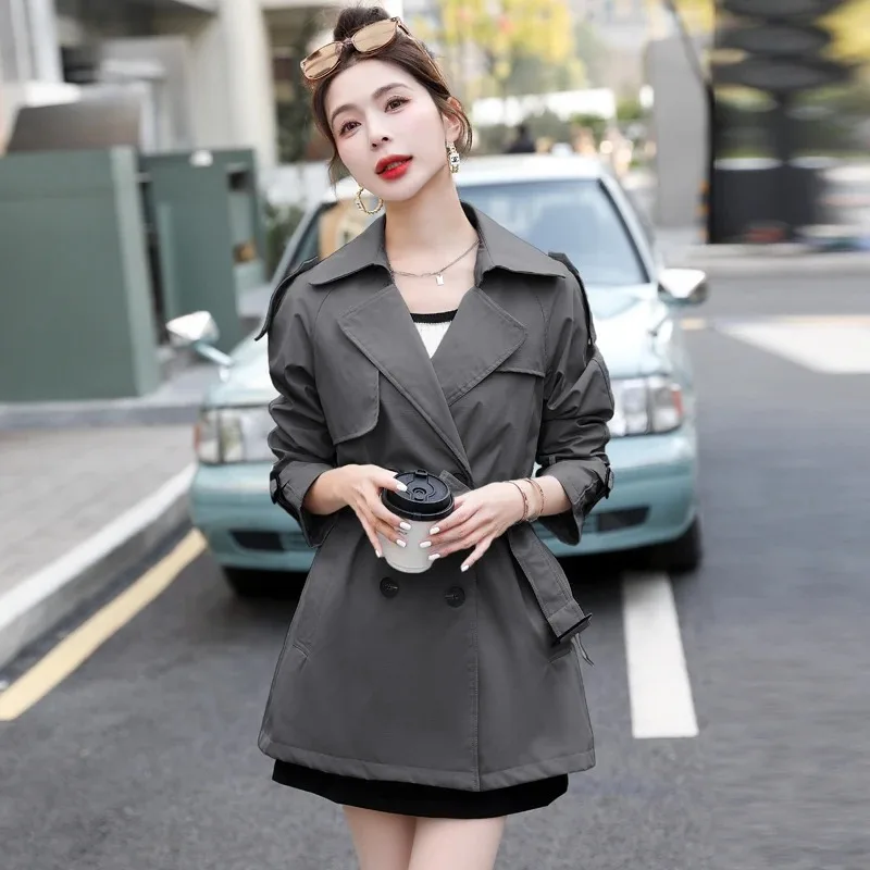 Women's Grey Double Breasted Short Trench Coat Belted Lapel Windbreaker
Women's Grey Double Breasted Short Trench Coat Belted Lapel Windbreaker