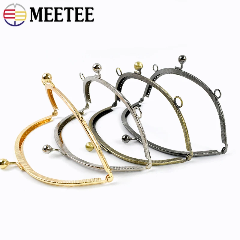 1/2/10Pcs 16.5cm Metal Purse Frame Kiss Clasp Bag Handle for Wallet Closure Lock Clasp Handbag Chain Clutch DIY Bags Accessories
1/2/10Pcs 16.5cm Metal Purse Frame Kiss Clasp Bag Handle for Wallet Closure Lock Clasp Handbag Chain Clutch DIY Bags Accessories