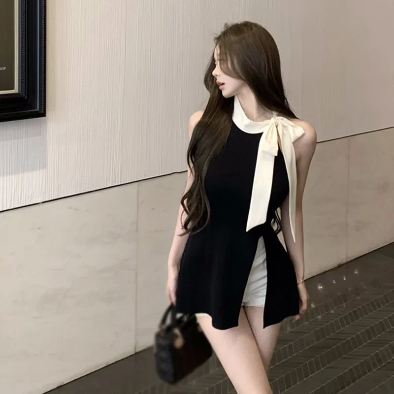 2025 Summer Bowknot Splice Halterneck Tank Top Slim Fit Fashion Sweet Split for Elegant Ladies Oufit Knitted Sleeveless Vest
2025 Summer Bowknot Splice Halterneck Tank Top Slim Fit Fashion Sweet Split for Elegant Ladies Oufit Knitted Sleeveless Vest