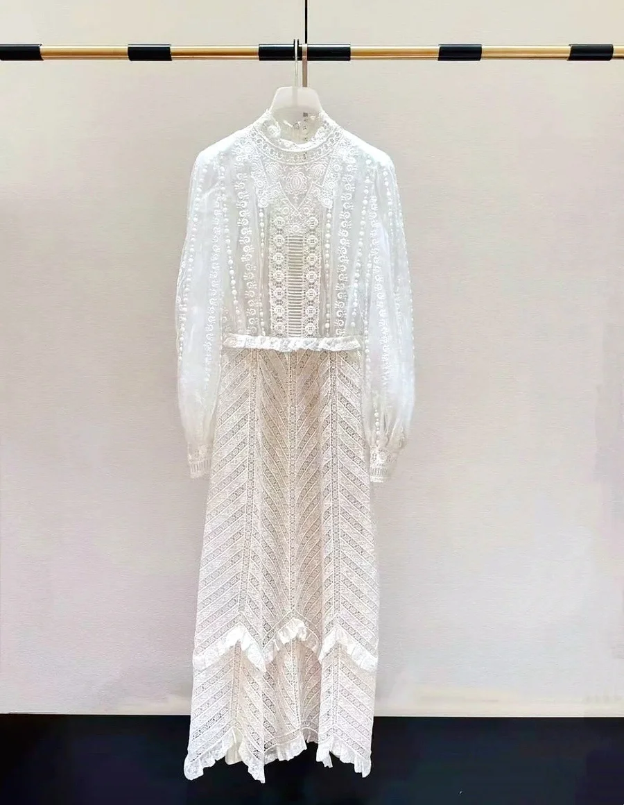 2026 Spring Luxury Embroidered White Long Dress Women's Fashion Ruffles Transparent Lace Dress
2026 Spring Luxury Embroidered White Long Dress Women's Fashion Ruffles Transparent Lace Dress