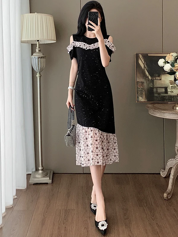 Elegant Slimming Shoulder Bared Dress Women's Summer Fashionable Waist Cinched Maturity Style Skirt Small Audience Design Sense
Elegant Slimming Shoulder Bared Dress Women's Summer Fashionable Waist Cinched Maturity Style Skirt Small Audience Design Sense