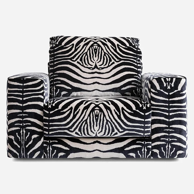 Middle Eastern series style sofa chair, luxury villa single sofa light luxury furniture
Middle Eastern series style sofa chair, luxury villa single sofa light luxury furniture