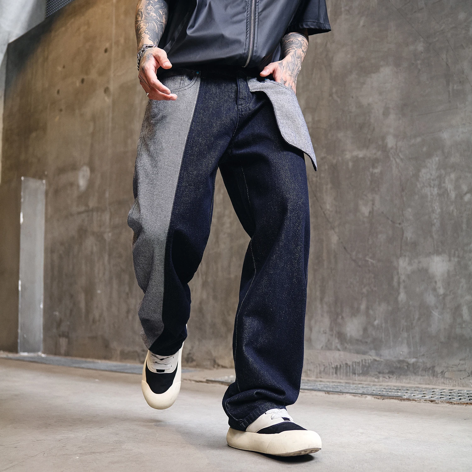 Men Splice Denim Streetwear Fashion Hip Hop Loose Casual Straight Jeans Pant Cityboy Y2k Jeans Trousers
Men Splice Denim Streetwear Fashion Hip Hop Loose Casual Straight Jeans Pant Cityboy Y2k Jeans Trousers