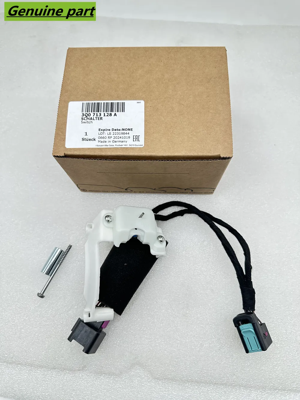 Genuine OEM Gear Shifter Microswitch Module 3Q0-713-128-A / 3Q0713128A For Audi A1 For Skoda Kamiq Seat Ibiza For VW Polo 2018+
Genuine OEM Gear Shifter Microswitch Module 3Q0-713-128-A / 3Q0713128A For Audi A1 For Skoda Kamiq Seat Ibiza For VW Polo 2018+