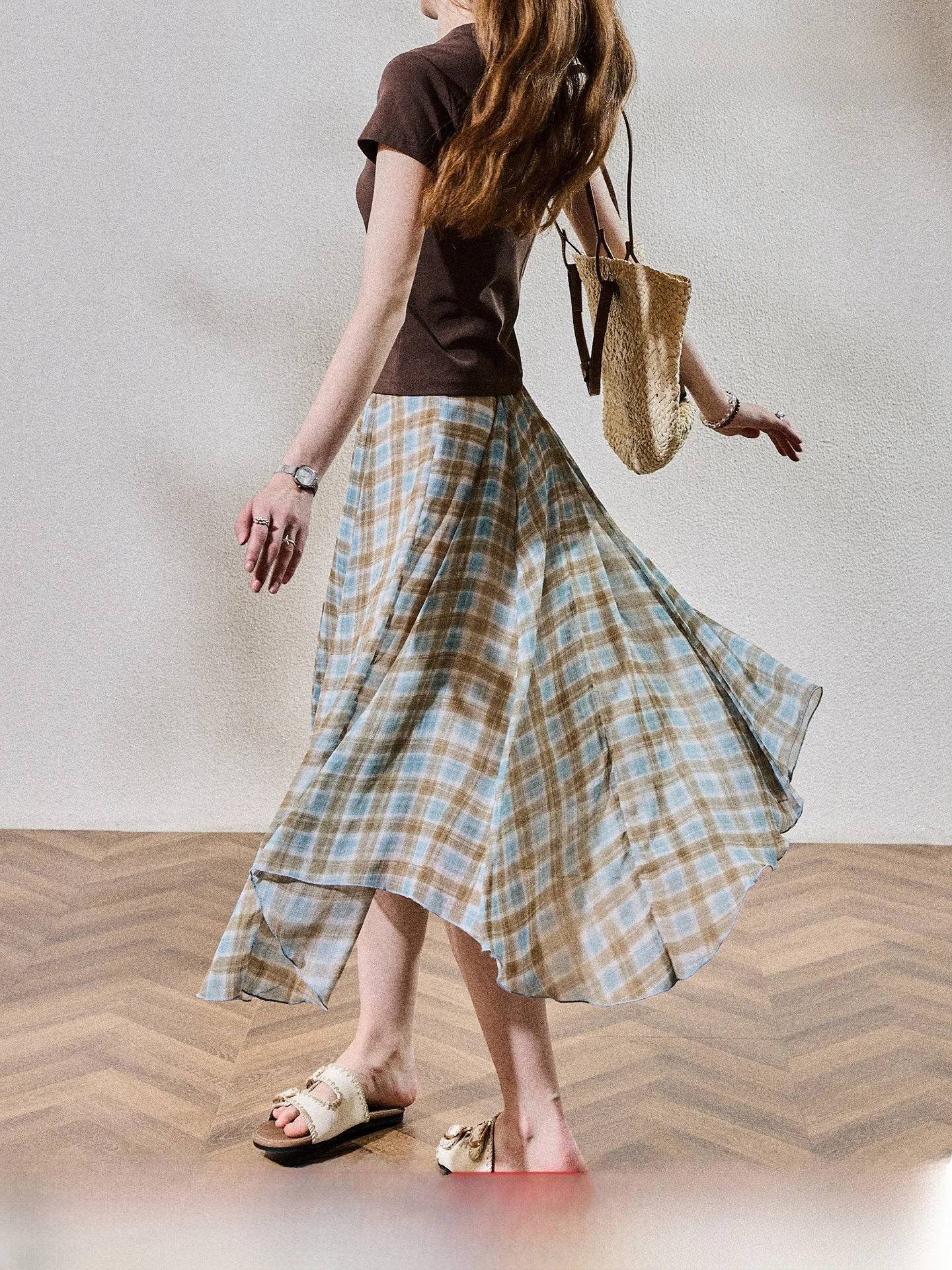 Water-Mark Plaid Print Asymmetrical Hem Midi Skirt Flowy Slimming Summer Commute Style Casual Outing Wear Polyester Fiber
Water-Mark Plaid Print Asymmetrical Hem Midi Skirt Flowy Slimming Summer Commute Style Casual Outing Wear Polyester Fiber