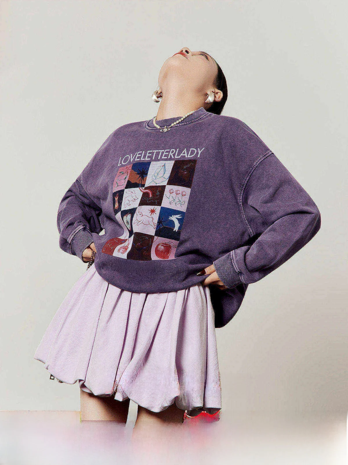 Zhou Li Wu Dreamy Rabbit Dyed Dark Purple Sweatshirt Women's Loose round Neck Spring New Style Comfortable Long Sleeve Hoodie
Zhou Li Wu Dreamy Rabbit Dyed Dark Purple Sweatshirt Women's Loose round Neck Spring New Style Comfortable Long Sleeve Hoodie