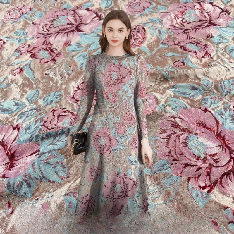Vintage Embossed Jacquard Banquet Dress Luxury Peony A-line Swing Skirt Yarn Dyed Gold Thread Texture Evening Maxi Gown Fabric
Vintage Embossed Jacquard Banquet Dress Luxury Peony A-line Swing Skirt Yarn Dyed Gold Thread Texture Evening Maxi Gown Fabric