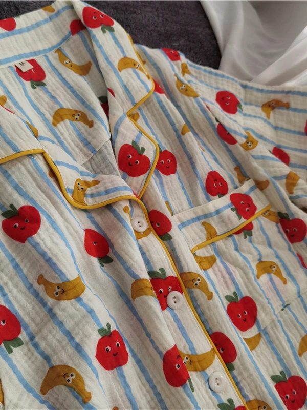 Dopne Bright Color Cartoon Banana Pajamas ort Sve ort Pants Turn-down Collar Home Clothes Sweet Cute
Dopne Bright Color Cartoon Banana Pajamas ort Sve ort Pants Turn-down Collar Home Clothes Sweet Cute