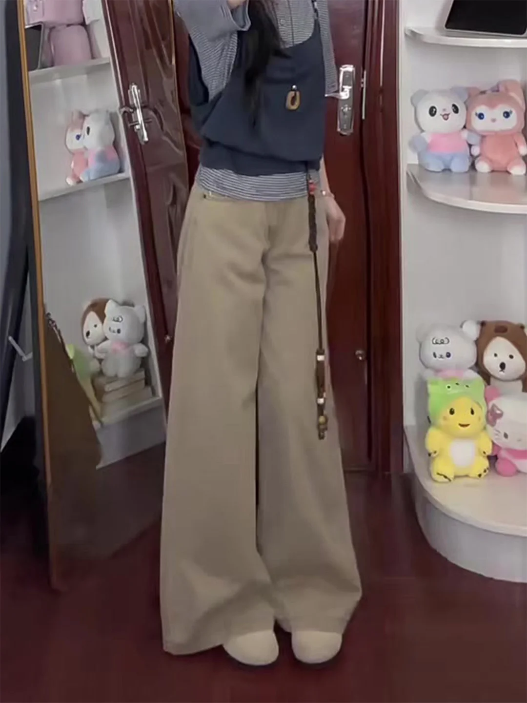 2026 New BF Lazy Style High Waist Khaki Washed Jeans Straight Leg Floor-Length Slimming Loose Thin Wide Leg Denim Pants
2026 New BF Lazy Style High Waist Khaki Washed Jeans Straight Leg Floor-Length Slimming Loose Thin Wide Leg Denim Pants