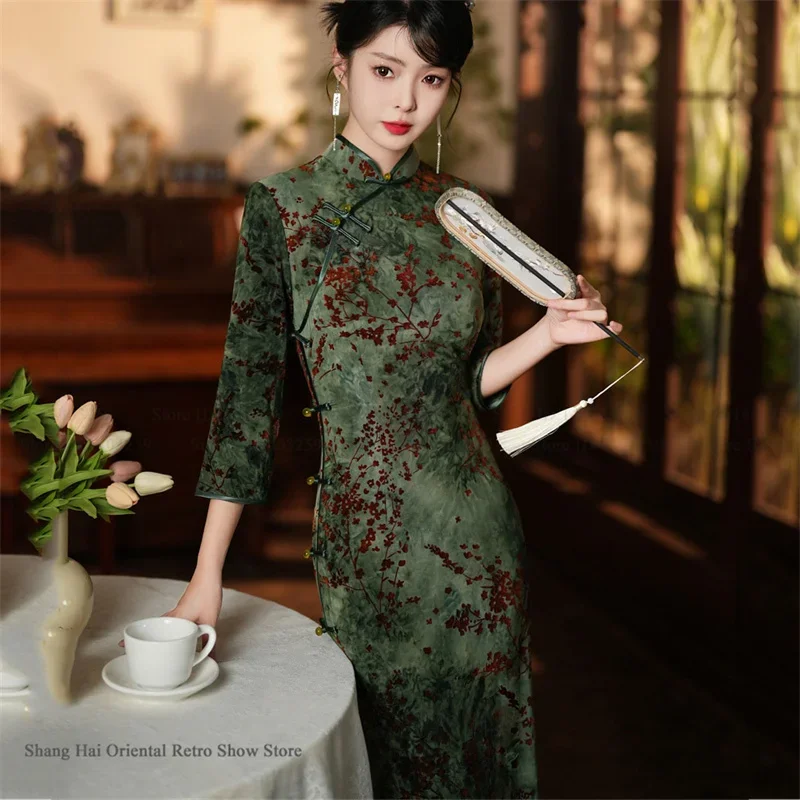 Сексуальное улучшенное китайское платье Ципао, винтажное зеленое жаккардовое длинное платье-чонсам, традиционные вечерние платья, восточный национальный костюм
Сексуальное улучшенное китайское платье Ципао, винтажное зеленое жаккардовое длинное платье-чонсам, традиционные вечерние платья, восточный национальный костюм
