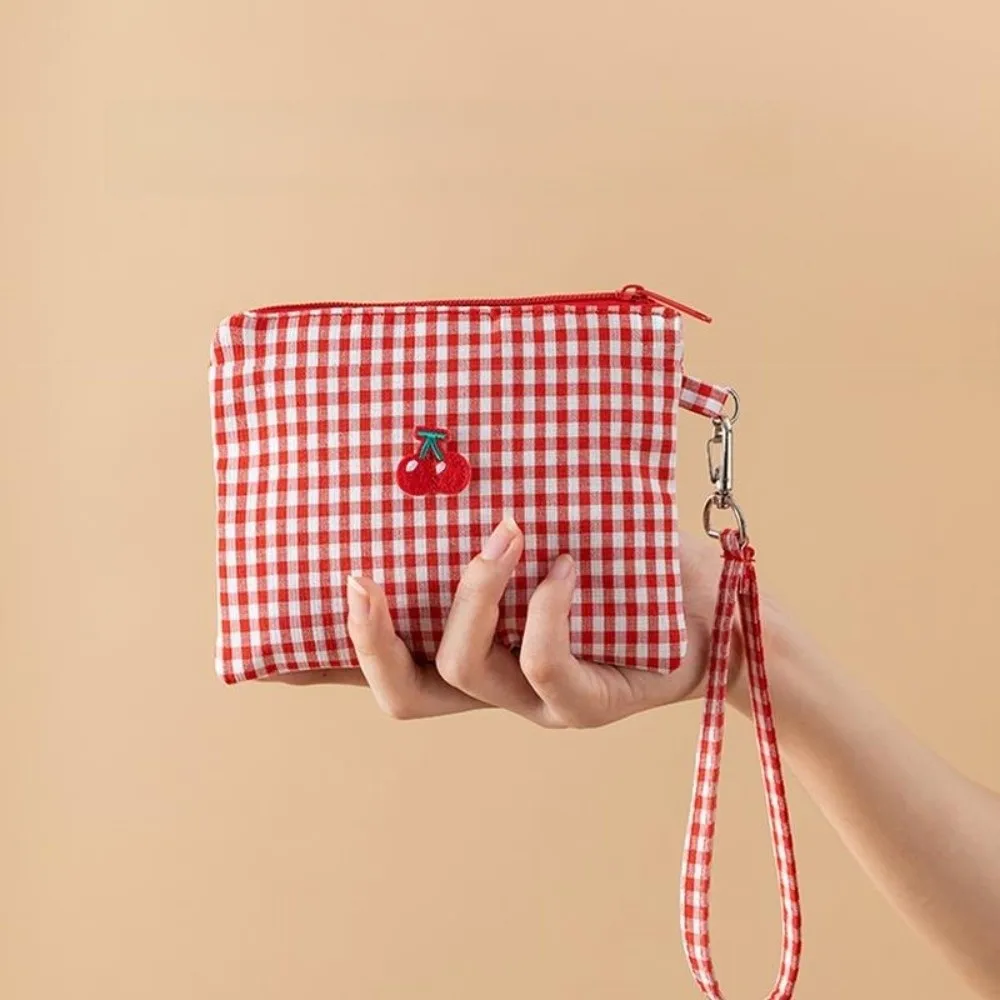 Cute Cherry Makeup Bag Canvas Plaid Travel Toiletry Handbag Portable Large Capacity Cosmetic Lipstick Storage Bag
Cute Cherry Makeup Bag Canvas Plaid Travel Toiletry Handbag Portable Large Capacity Cosmetic Lipstick Storage Bag