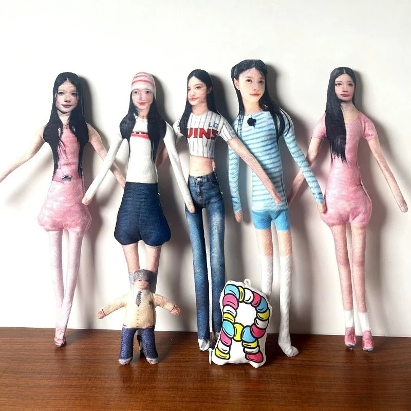 Game ILLIT Yunah Minju Cosplay Plush Dolls Handmade Abstract Wire Skeleton Stuffed Toys Halloween Props Room Decoration Gifts
Game ILLIT Yunah Minju Cosplay Plush Dolls Handmade Abstract Wire Skeleton Stuffed Toys Halloween Props Room Decoration Gifts