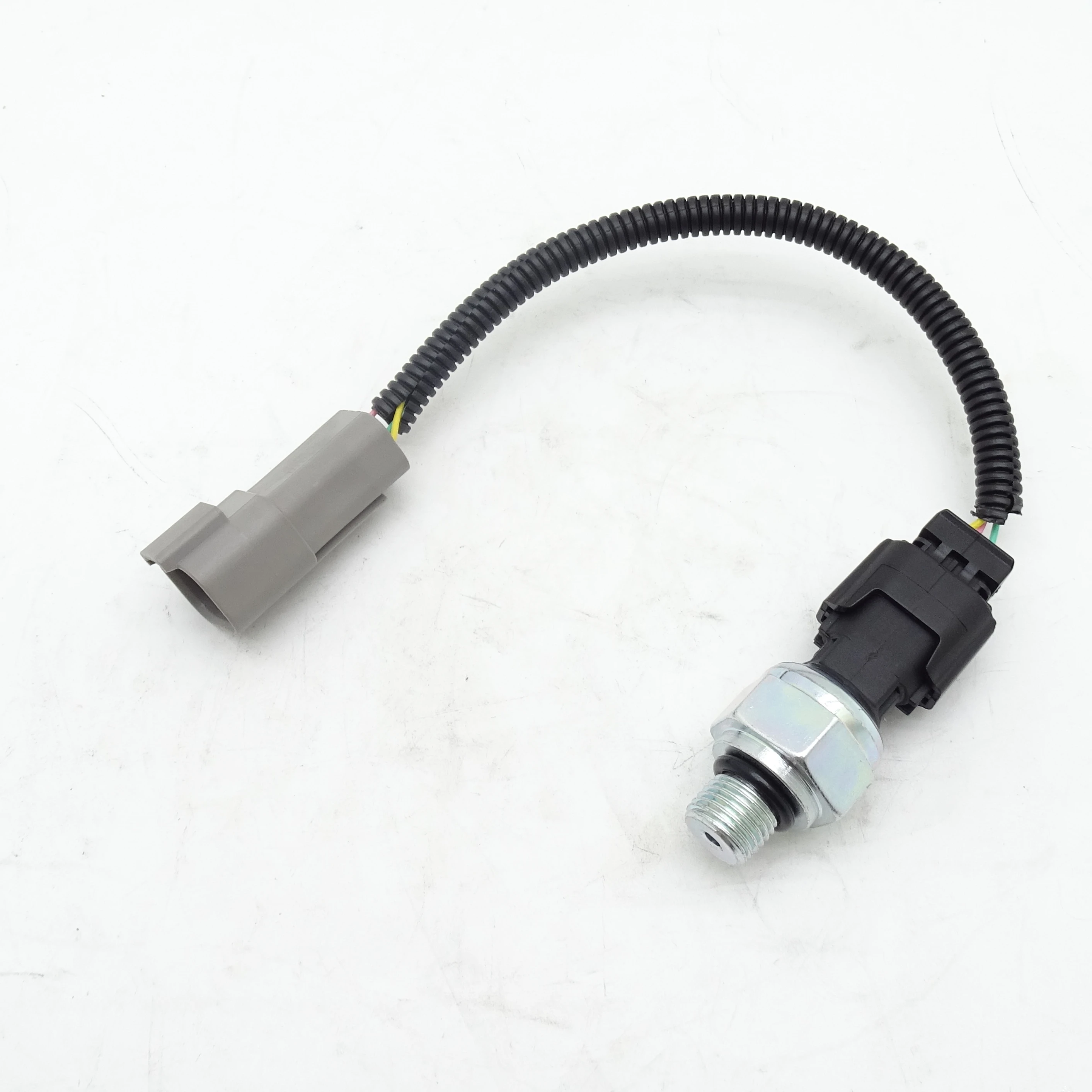 Pressure Sensor 208-06-71140 Suitable for Ko matsu Exca vator PC400-7 PC450-7 PC450LC-7
Pressure Sensor 208-06-71140 Suitable for Ko matsu Exca vator PC400-7 PC450-7 PC450LC-7