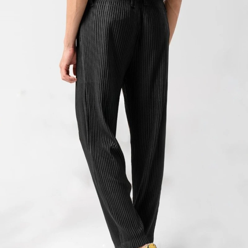 Miyake Pleated Men’s Loose Straight Leg Pants Japanese Style Casual Long Trousers Soft Drape Comfort Wear Spring Summer Fashion
Miyake Pleated Men’s Loose Straight Leg Pants Japanese Style Casual Long Trousers Soft Drape Comfort Wear Spring Summer Fashion