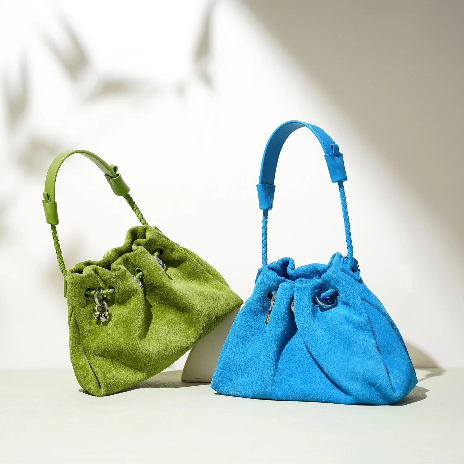 MENDY Women's Fashion Bags 2025 Handbag Suede Genuine Leather Lady Bags Crossbody Bag Small Tote Bag Designer Shoulder Summer
MENDY Women's Fashion Bags 2025 Handbag Suede Genuine Leather Lady Bags Crossbody Bag Small Tote Bag Designer Shoulder Summer