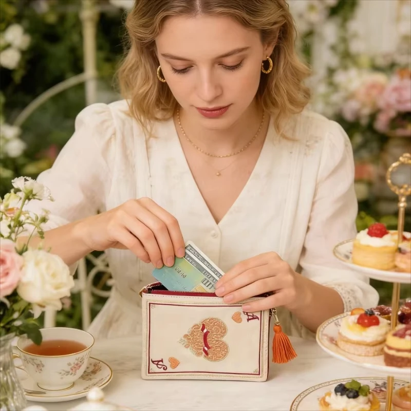 Hand-embroidered Playing Card Pattern Cosmetic Bag Ethnic Style Portable Change Card Bag Japanese Bags Retro Fringed Storage Bag
Hand-embroidered Playing Card Pattern Cosmetic Bag Ethnic Style Portable Change Card Bag Japanese Bags Retro Fringed Storage Bag