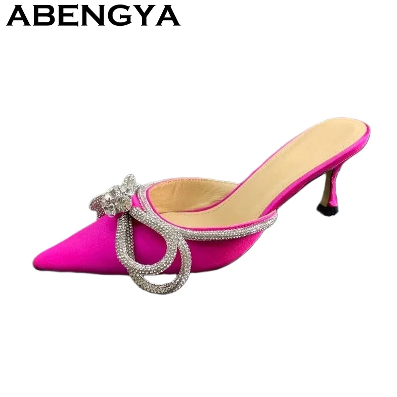 Лето 2022, шлепанцы на тонком среднем каблуке с бантом и кристаллами, женские атласные сабо с острым носком и стразами, пикантные вечерние платья, шлепанцы, женская обувь
Лето 2022, шлепанцы на тонком среднем каблуке с бантом и кристаллами, женские атласные сабо с острым носком и стразами, пикантные вечерние платья, шлепанцы, женская обувь