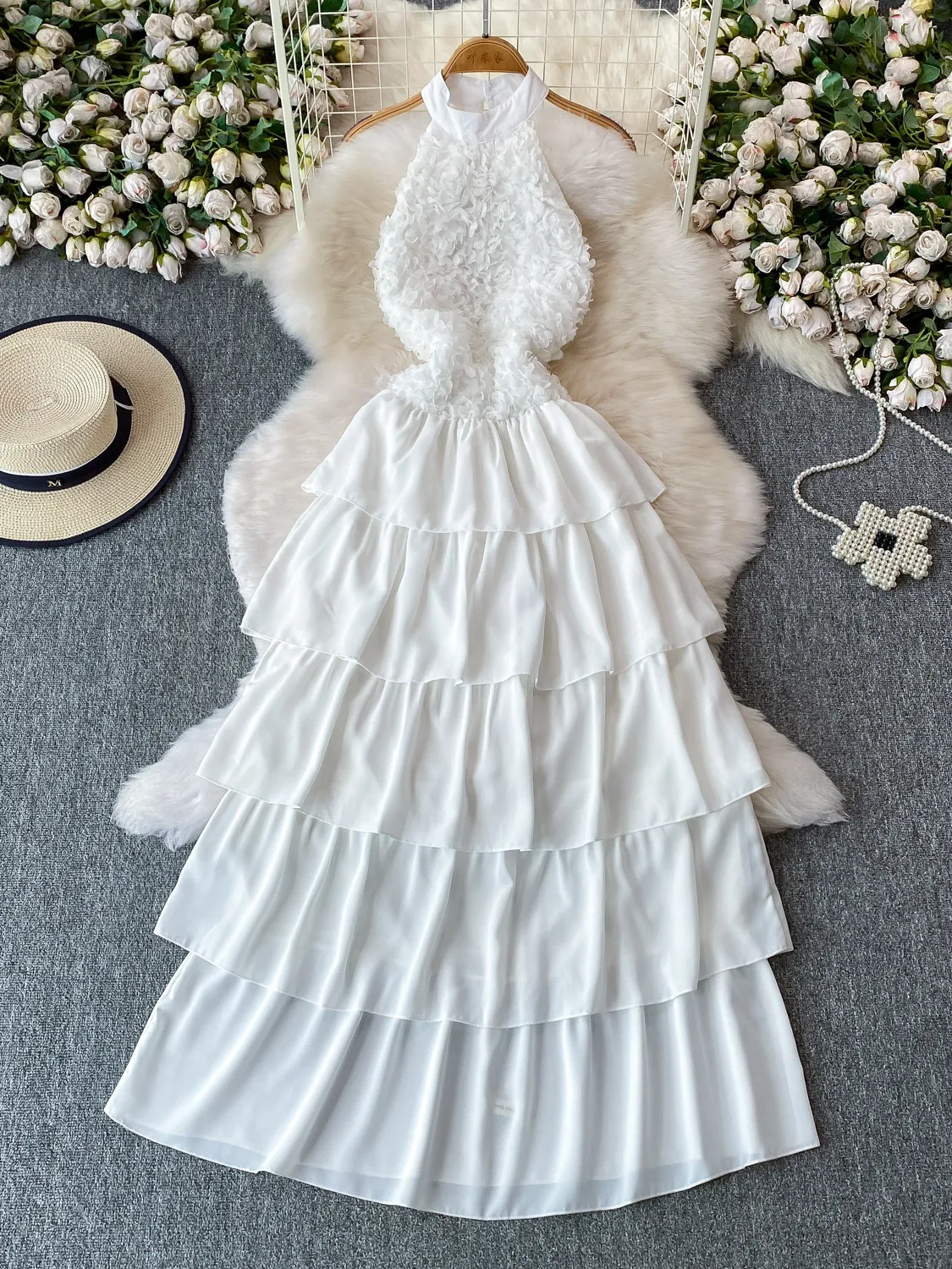 Women's White Halter Neck Evening Dress French Vintage Luxury Elegant Luxury Dress One Shoulder Long Dress for Women Summer 2026
Women's White Halter Neck Evening Dress French Vintage Luxury Elegant Luxury Dress One Shoulder Long Dress for Women Summer 2026