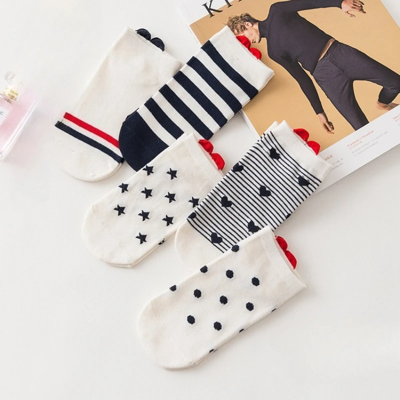 1/5 пар женских тонких носков-невидимок в полоску для весны и лета, модные, универсальные, влагопоглощающие, простые, удобные, повседневные носки
1/5 пар женских тонких носков-невидимок в полоску для весны и лета, модные, универсальные, влагопоглощающие, простые, удобные, повседневные носки