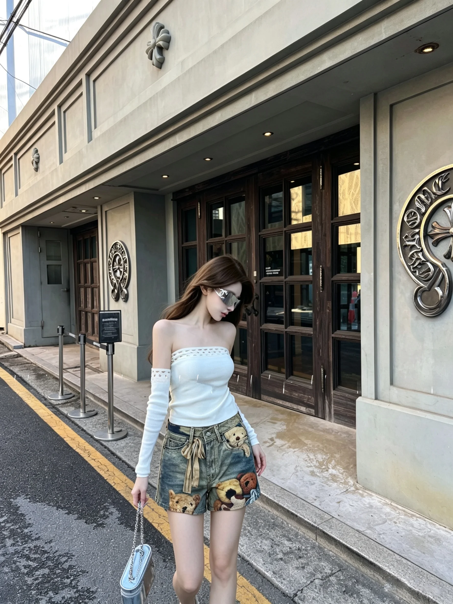 Seoul Limited High Waist A-Line Slimming Denim Shorts 3D Bear Print Illusion Leg Lengthening Hot Pants Korean Style Short Jeans
Seoul Limited High Waist A-Line Slimming Denim Shorts 3D Bear Print Illusion Leg Lengthening Hot Pants Korean Style Short Jeans