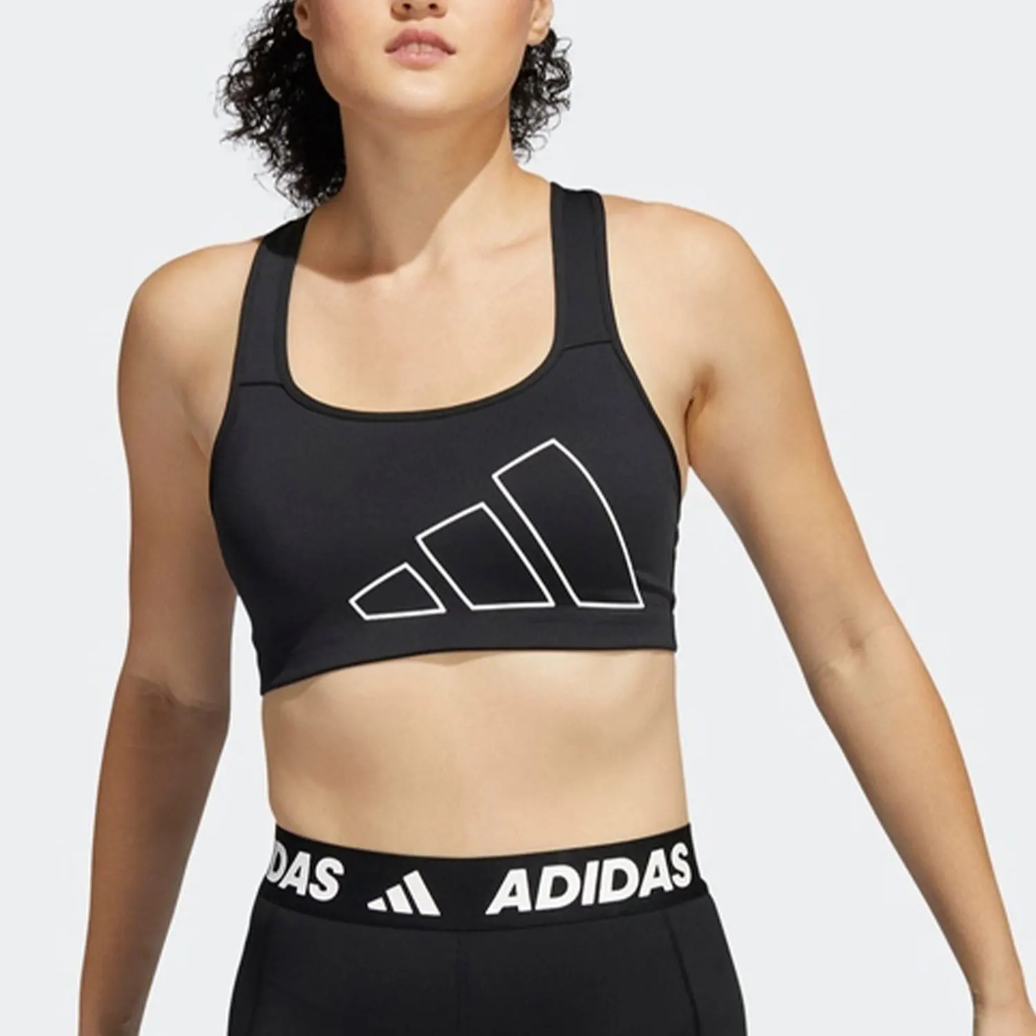 Оригинальное летнее женское спортивное дышащее нижнее белье Adidas HD7680
Оригинальное летнее женское спортивное дышащее нижнее белье Adidas HD7680