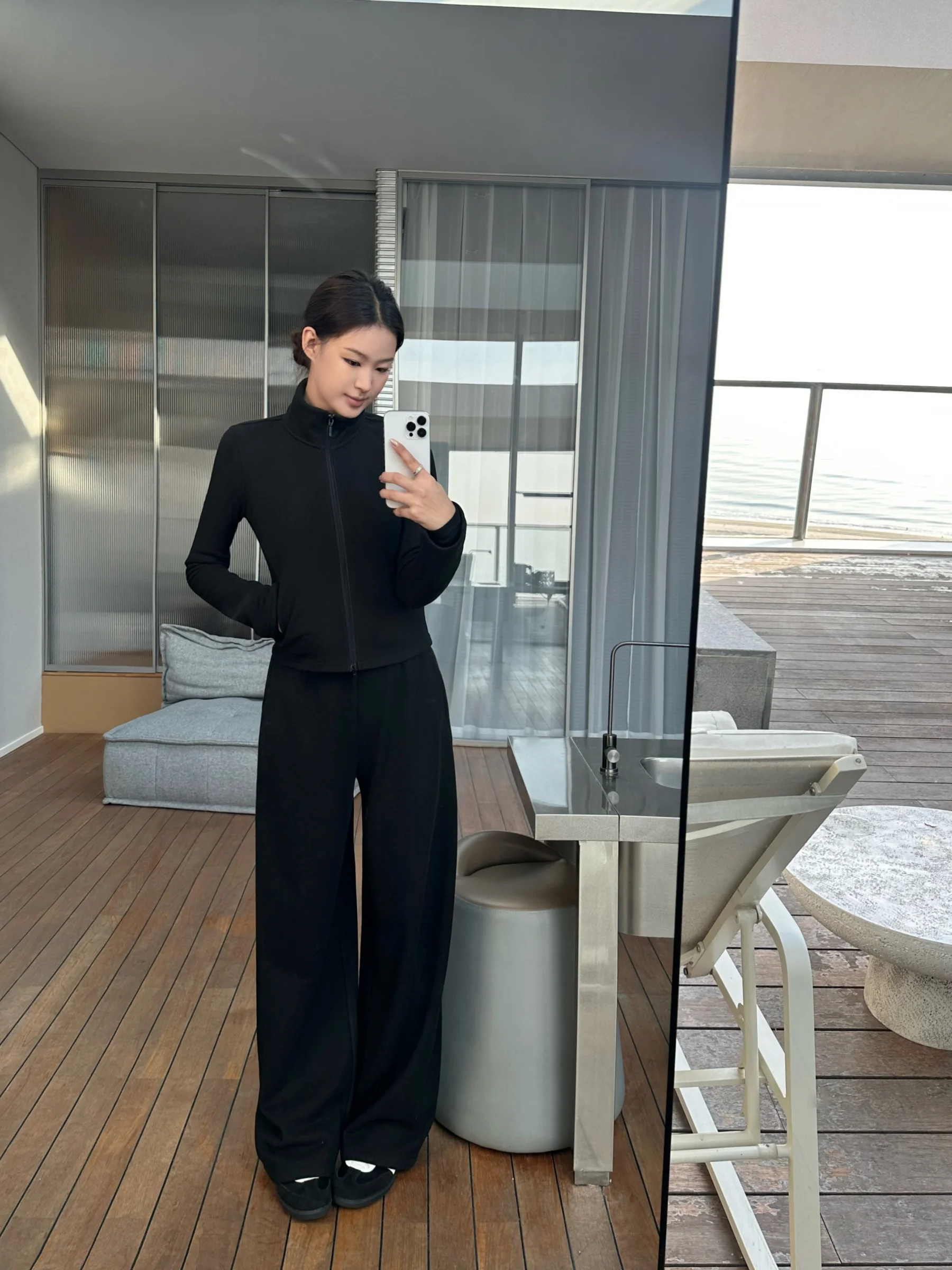 Комплект из шелковой шерстяной толстовки и брюк-бананов 5werkwen Spor: комфортный свитшот с воротником-стойкой, повседневный модный женский наряд
Комплект из шелковой шерстяной толстовки и брюк-бананов 5werkwen Spor: комфортный свитшот с воротником-стойкой, повседневный модный женский наряд