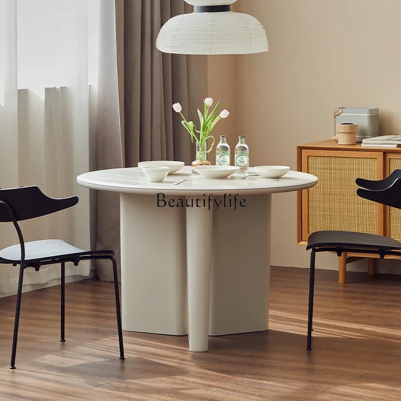 Nordic modern round table household small apartment American simple light luxury Italian round solid wood dining table
Nordic modern round table household small apartment American simple light luxury Italian round solid wood dining table