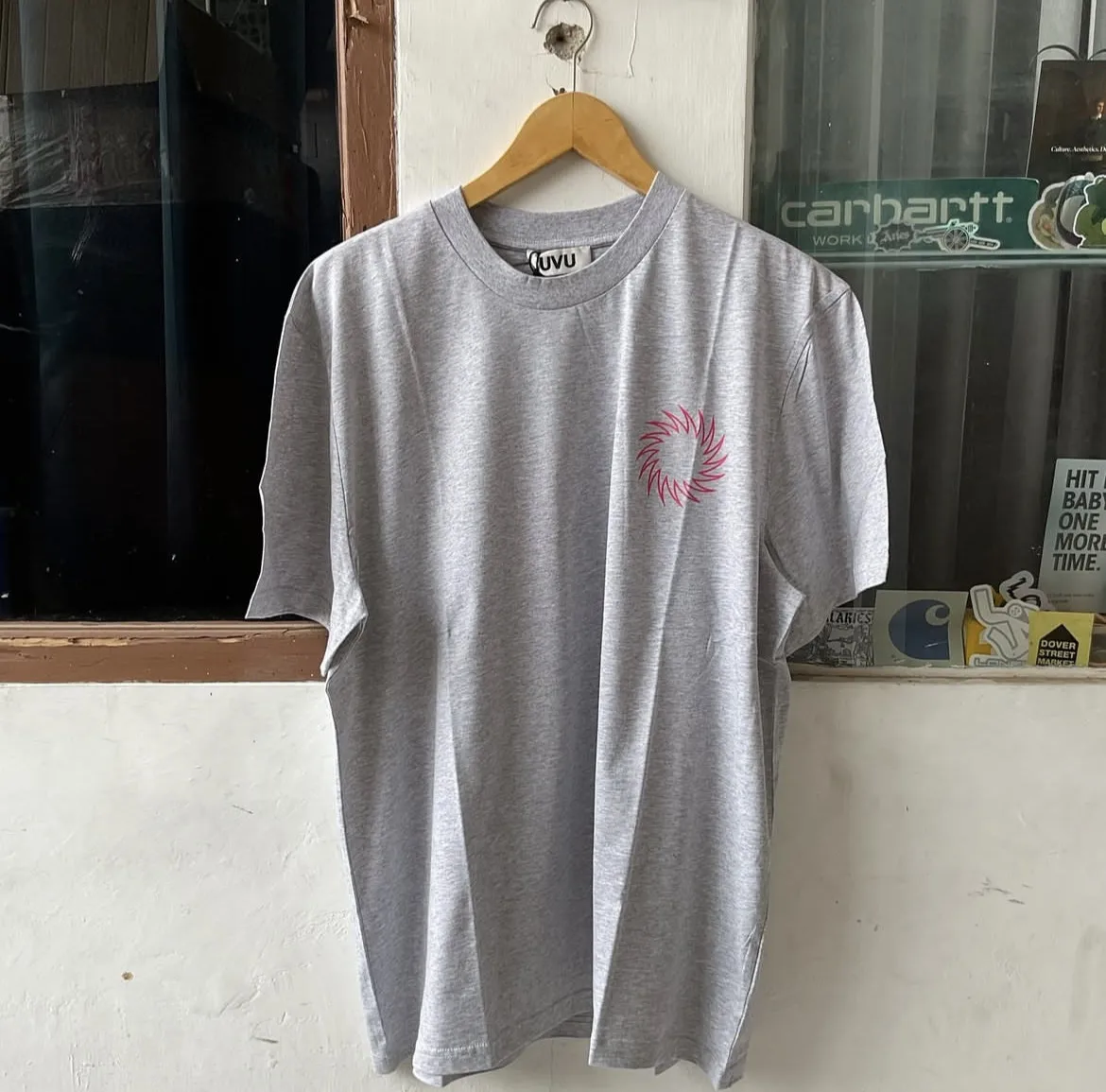 UVU Running Marathon Sports Casual T-Shirt Unisex Slightly Loose Fit Short Sleeve Tee for Men Women
UVU Running Marathon Sports Casual T-Shirt Unisex Slightly Loose Fit Short Sleeve Tee for Men Women