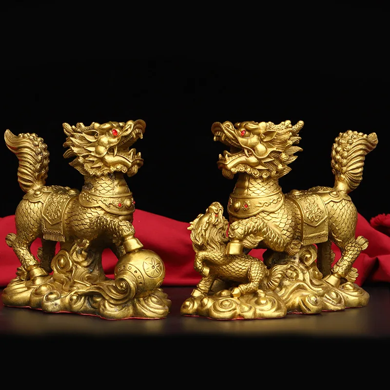 A pair of , brass fire mother-and-child unicorn ornaments for living room TV cabinet home decorat
A pair of , brass fire mother-and-child unicorn ornaments for living room TV cabinet home decorat