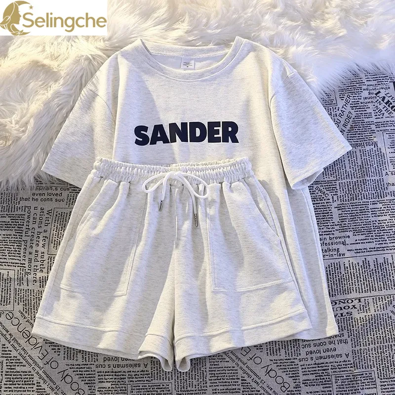 Fashion Casual Suit Women's Spring and Summer New Short Sleeved Shorts Loose and Lazy Sportswear Two-piece Set
Fashion Casual Suit Women's Spring and Summer New Short Sleeved Shorts Loose and Lazy Sportswear Two-piece Set