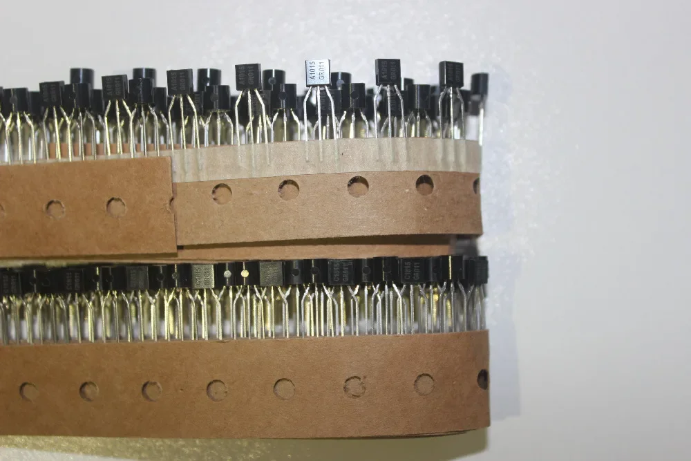 2SC1815 and 2SA1015 TO-92 100% new Original TOSHIBA PURPOSE HI-FREQUENCY TRANSISTOR Audio PNP power amplifier 100Pairs
2SC1815 and 2SA1015 TO-92 100% new Original TOSHIBA PURPOSE HI-FREQUENCY TRANSISTOR Audio PNP power amplifier 100Pairs