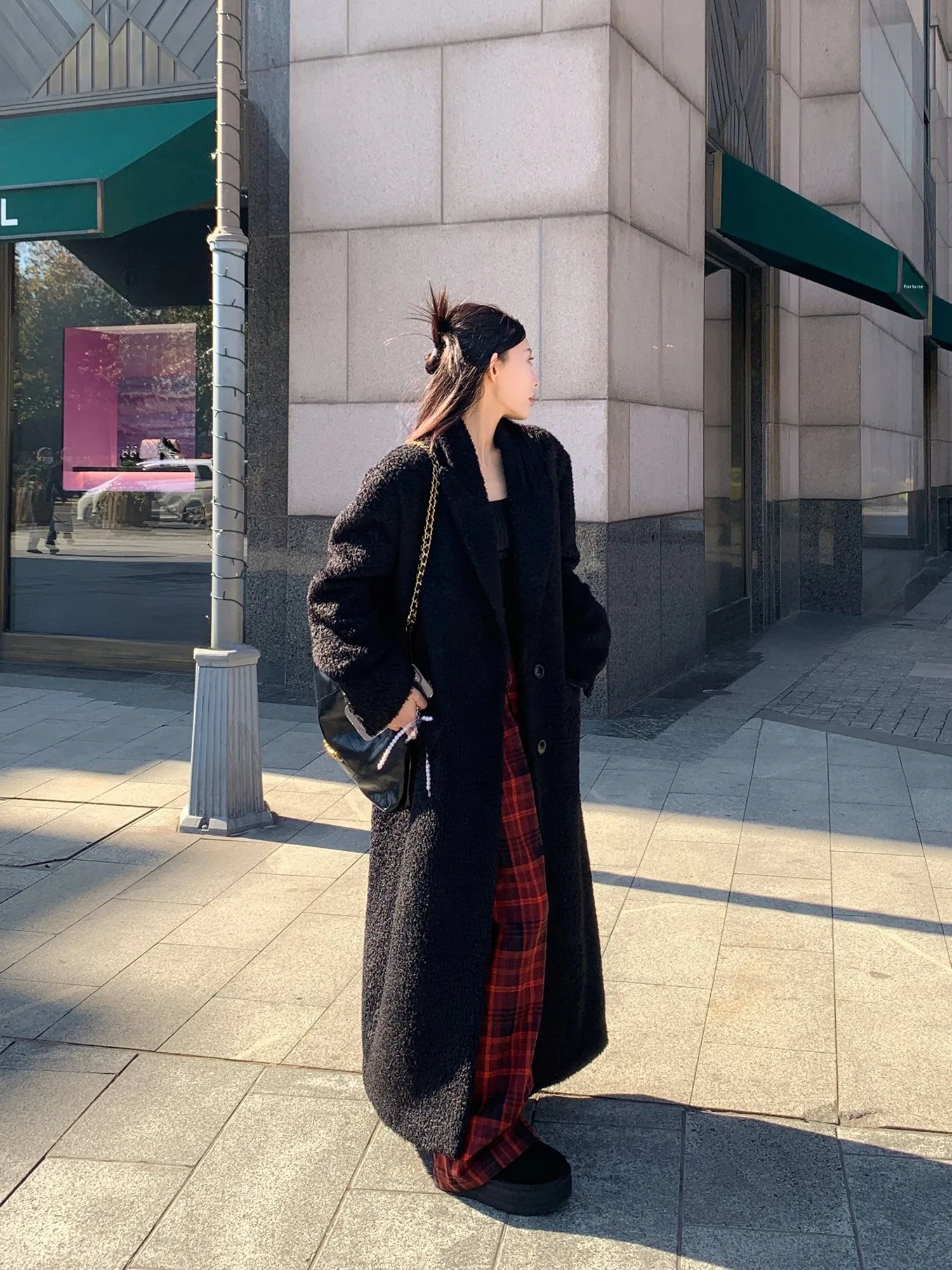 Черный шерстяной костюм, женское пальто, осень-зима, длинное све, прямой крой, модная застежка на одной пуговице, чистый цвет
Черный шерстяной костюм, женское пальто, осень-зима, длинное све, прямой крой, модная застежка на одной пуговице, чистый цвет