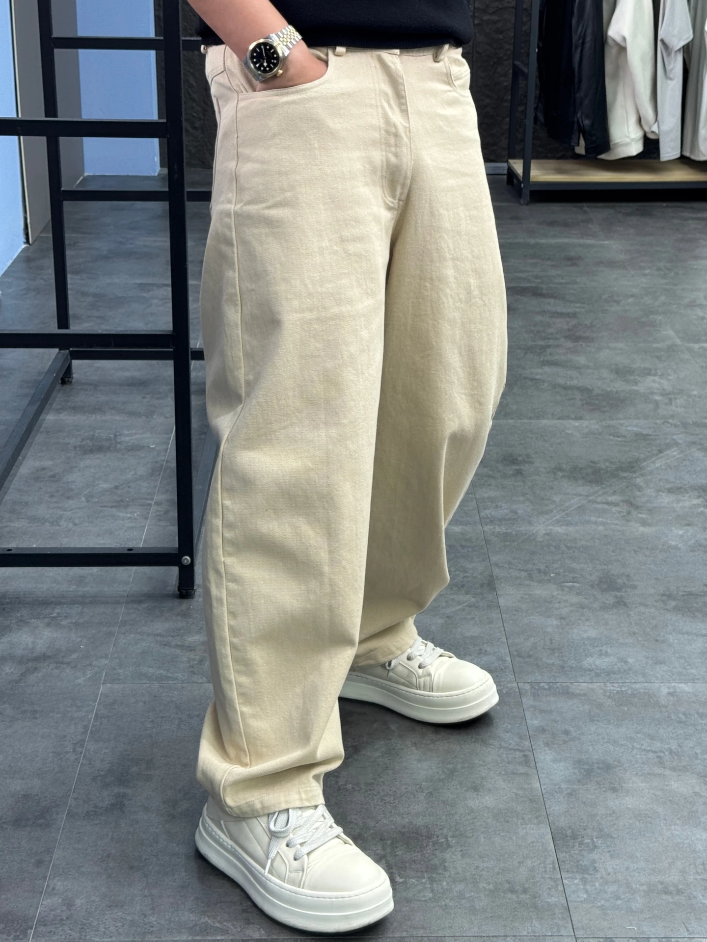 Svip Cabinet 699100 Cotton Men's Casual Straight Leg Knife Jeans Breathable Comfortable Spring Summer Color
Svip Cabinet 699100 Cotton Men's Casual Straight Leg Knife Jeans Breathable Comfortable Spring Summer Color