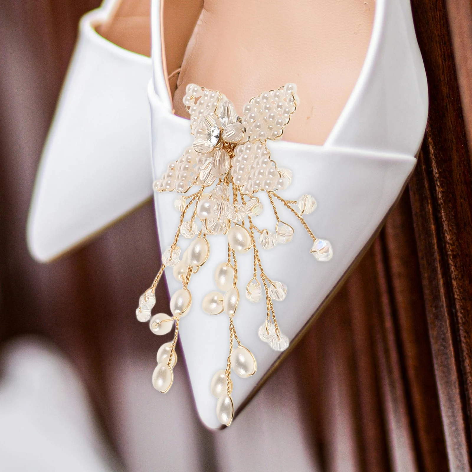 Elegant Shoe Buckle Removable Bridal High Heel Clips Drill Shoe Accessories Wedding Shoe Jewelry
Elegant Shoe Buckle Removable Bridal High Heel Clips Drill Shoe Accessories Wedding Shoe Jewelry