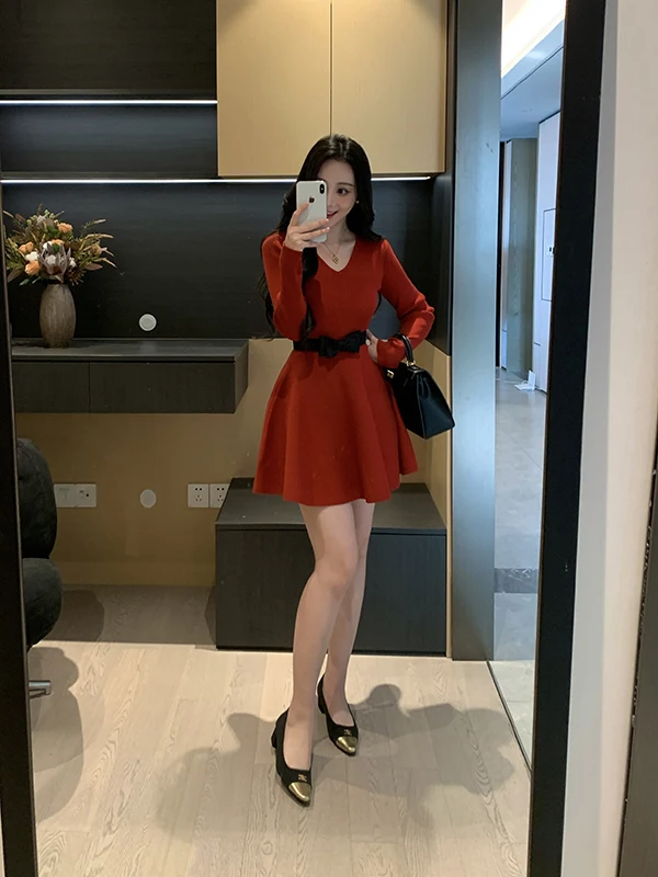 Эластичная вязаная юбка XIN Rich Rose Winter Red с завышенной талией, А-силуэт, из полиэфирного волокна, с V-образным вырезом и длинными рукавами
Эластичная вязаная юбка XIN Rich Rose Winter Red с завышенной талией, А-силуэт, из полиэфирного волокна, с V-образным вырезом и длинными рукавами