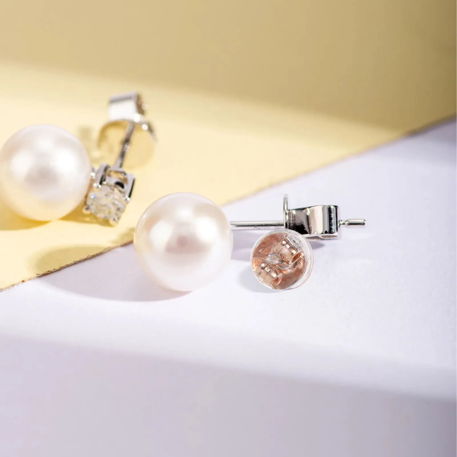 60 шт. силиконовых заглушек для серег: прозрачные, мягкие, безопасные для ушей, для тяжелых серег-гвоздиков, гипоаллергенные, с плоской основой
60 шт. силиконовых заглушек для серег: прозрачные, мягкие, безопасные для ушей, для тяжелых серег-гвоздиков, гипоаллергенные, с плоской основой