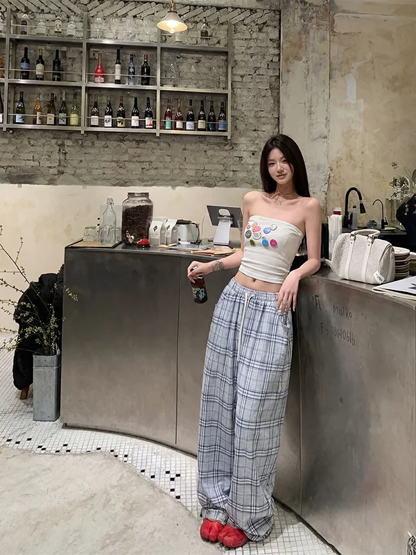 High Waist Plaid Wide Leg Pants And Printed Crop Top Summer Outfit Two Piece Set for Young Women Trendy Style
High Waist Plaid Wide Leg Pants And Printed Crop Top Summer Outfit Two Piece Set for Young Women Trendy Style