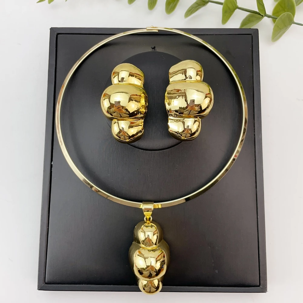 Brazilian Simple Style Big Bold Necklace Luxury Quality African Bride Jewelry Set For Women Party Gifts FHK28792
Brazilian Simple Style Big Bold Necklace Luxury Quality African Bride Jewelry Set For Women Party Gifts FHK28792
