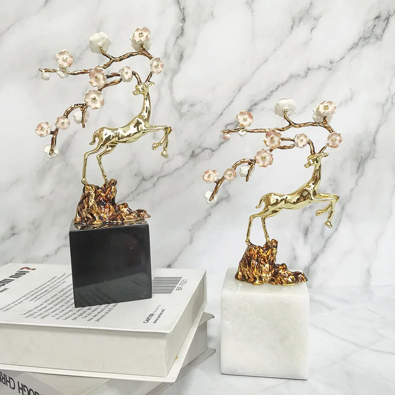 Sika deer ornament home decoration modern light luxury living room office model house creative Nordic entrance decoration
Sika deer ornament home decoration modern light luxury living room office model house creative Nordic entrance decoration