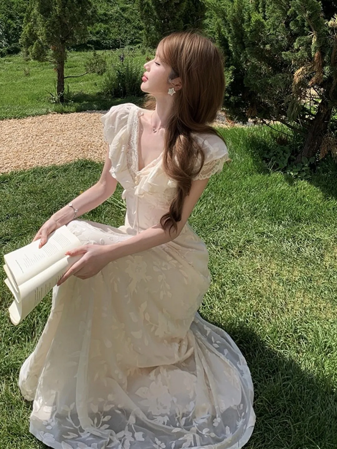 Gentle Wind Beautiful V-neck Waist-cinching Slimming Fairy Dress Unique Style Summer Fashionable Women's Dress Lace High Waist
Gentle Wind Beautiful V-neck Waist-cinching Slimming Fairy Dress Unique Style Summer Fashionable Women's Dress Lace High Waist