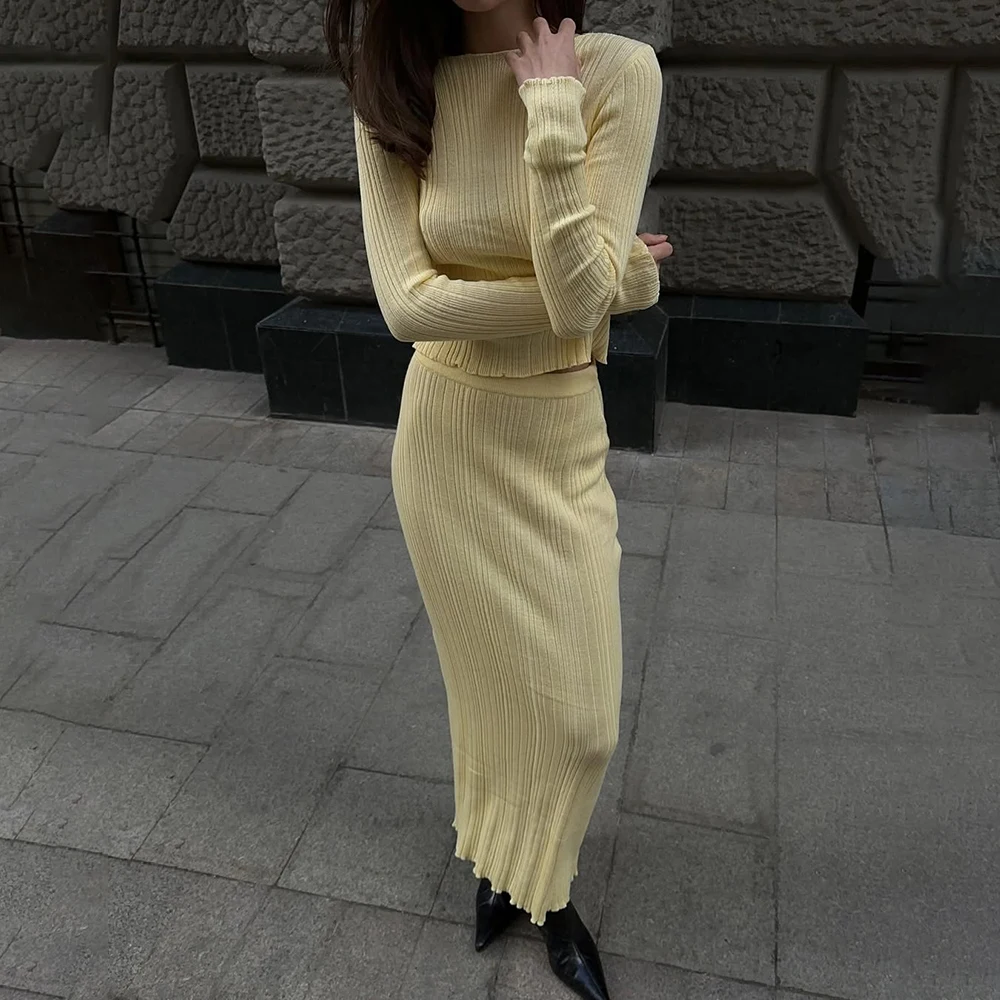 Tuularose Knit Long Dress Two Piece Fashion Knit Long Sleeve Pullover Slim Skirt Set Commuter Elegant Party Women Long Dress Set
Tuularose Knit Long Dress Two Piece Fashion Knit Long Sleeve Pullover Slim Skirt Set Commuter Elegant Party Women Long Dress Set