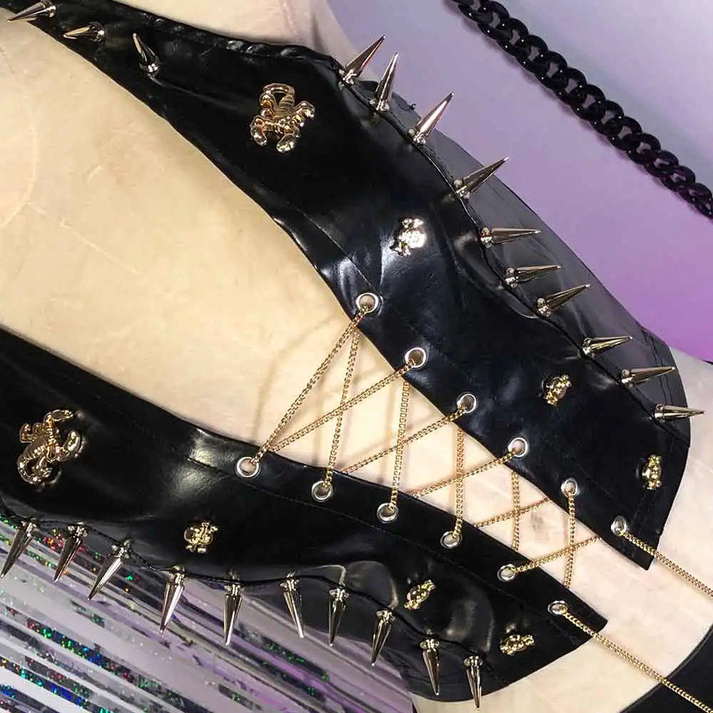 Gothic Tank Harajuku Trendy Y2K Halter Camisole TOPS Goth Kawaii DIY E-Girls Punk Rock Hand Made Skull Eco Studded Rivet Grunge
Gothic Tank Harajuku Trendy Y2K Halter Camisole TOPS Goth Kawaii DIY E-Girls Punk Rock Hand Made Skull Eco Studded Rivet Grunge