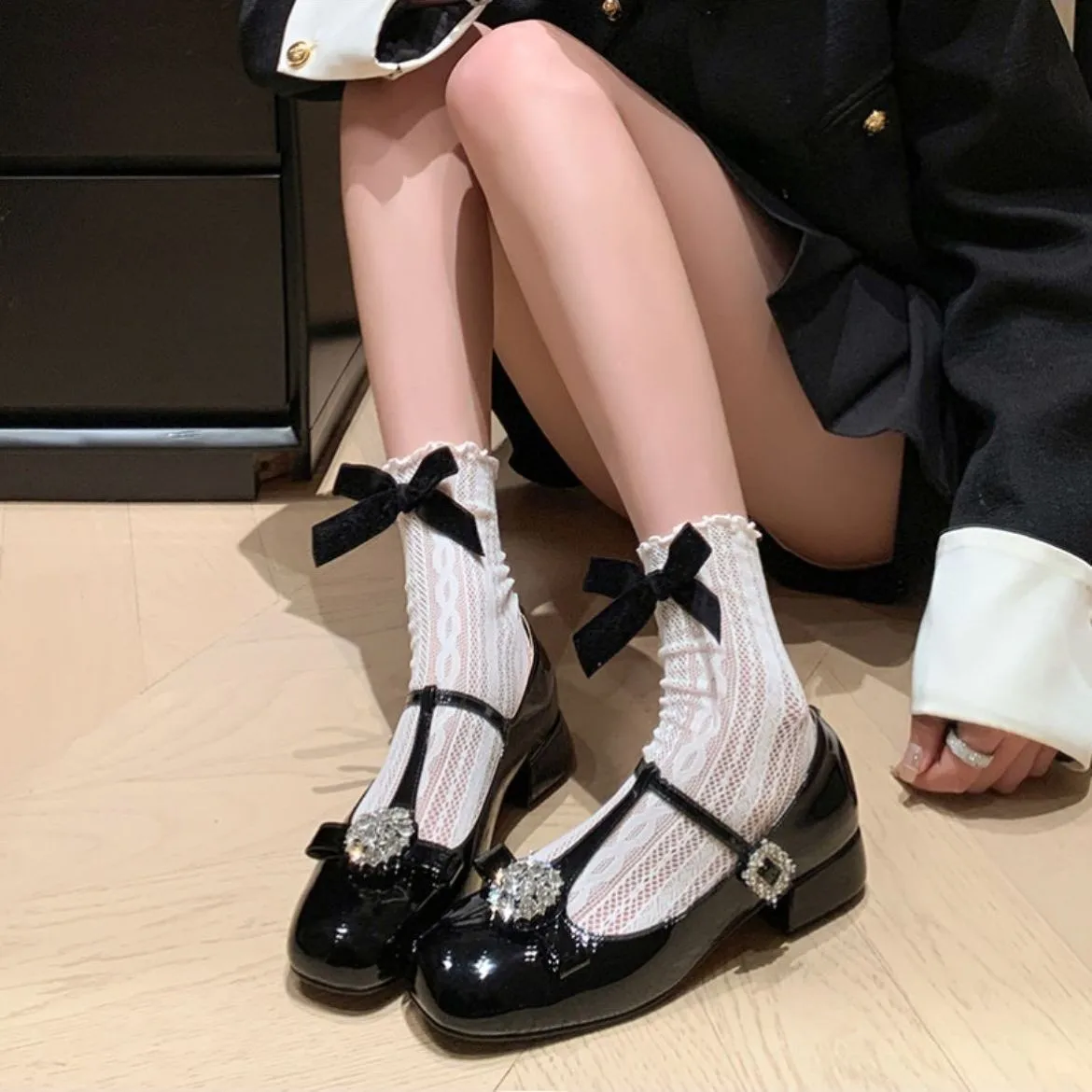 Женские носки из кружевной сетки в полоску JK: штабелируемые гольфы | Pure & Innocent Vibe, летние легкие ажурные носки  
Женские носки из кружевной сетки в полоску JK: штабелируемые гольфы | Pure & Innocent Vibe, летние легкие ажурные носки 