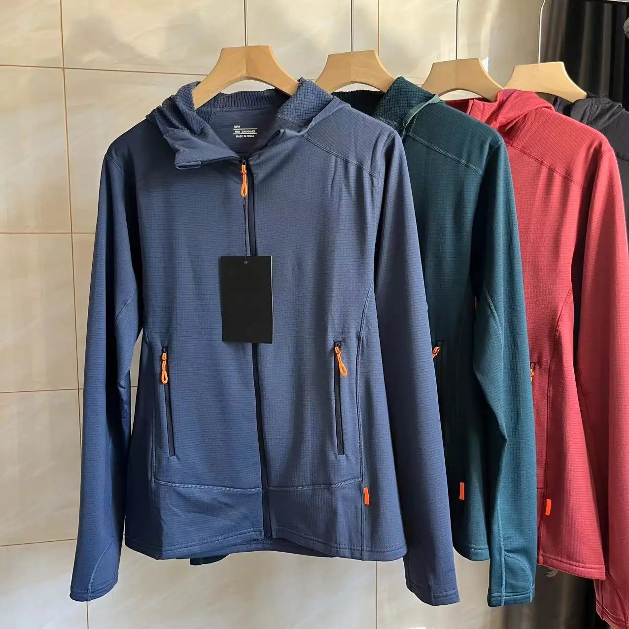 Warmth And Sle: Men's Casual Fce-Lined Hooded Jaet Technological Corn Autumn Order Outdoor Polyester Fiber Zipper Closure
Warmth And Sle: Men's Casual Fce-Lined Hooded Jaet Technological Corn Autumn Order Outdoor Polyester Fiber Zipper Closure