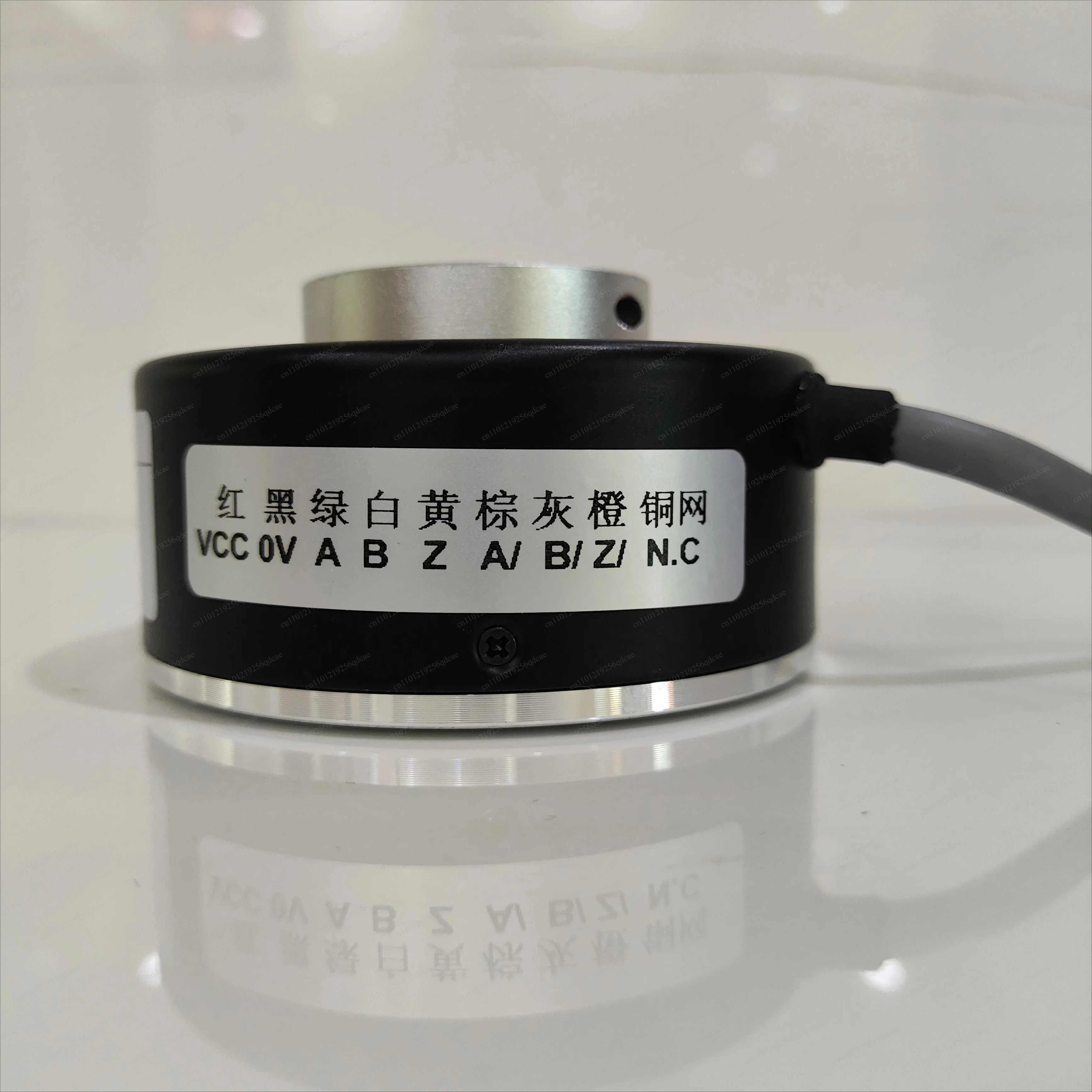 New original genuine encoder HS35F-100-SS-2048-ABC-28V-5-TB-S
New original genuine encoder HS35F-100-SS-2048-ABC-28V-5-TB-S