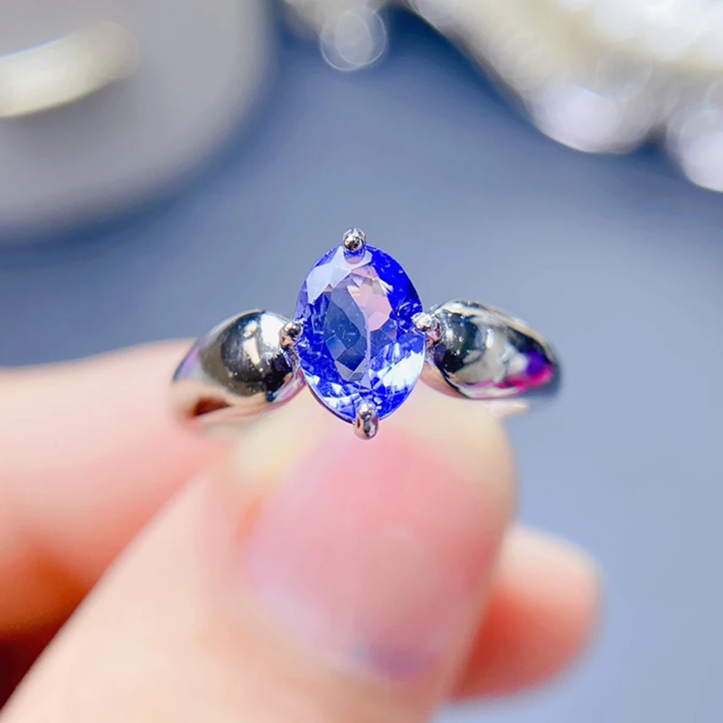 Natural tanzanite women's RING ,925 sterling silver,intense gem clean,free shipping,special design
Natural tanzanite women's RING ,925 sterling silver,intense gem clean,free shipping,special design