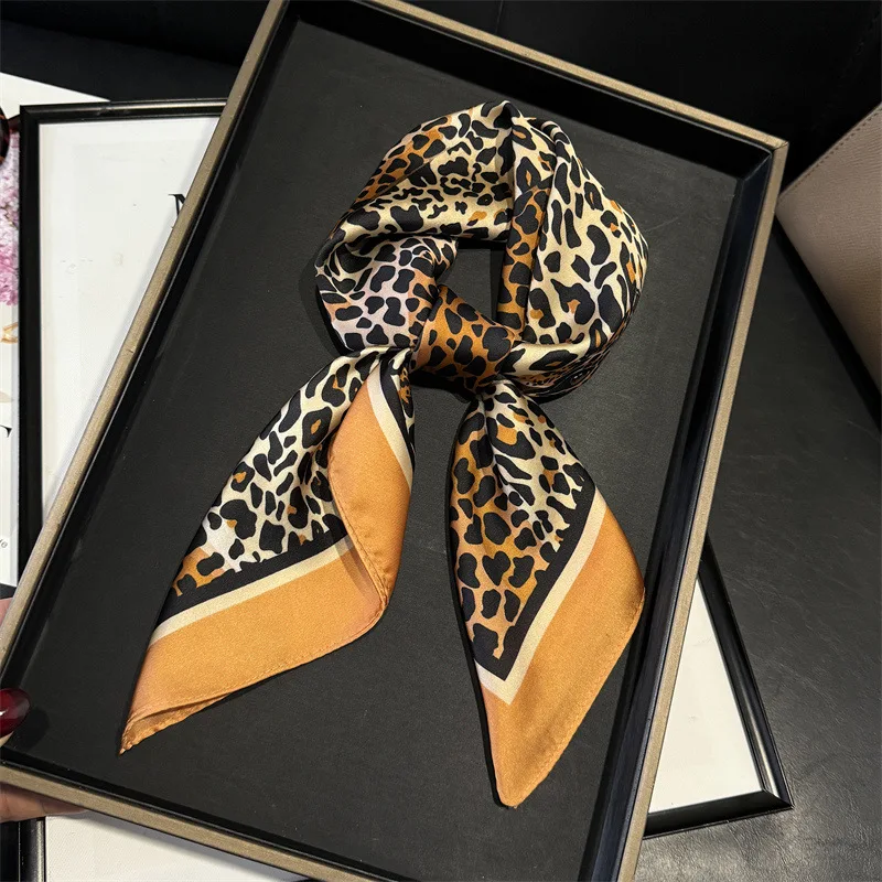 Silk Square Scarf Female Hijab Print Shawl Wraps Bandana Headband Headscarf Hair Bands Neckerchief Luxury Foulards
Silk Square Scarf Female Hijab Print Shawl Wraps Bandana Headband Headscarf Hair Bands Neckerchief Luxury Foulards