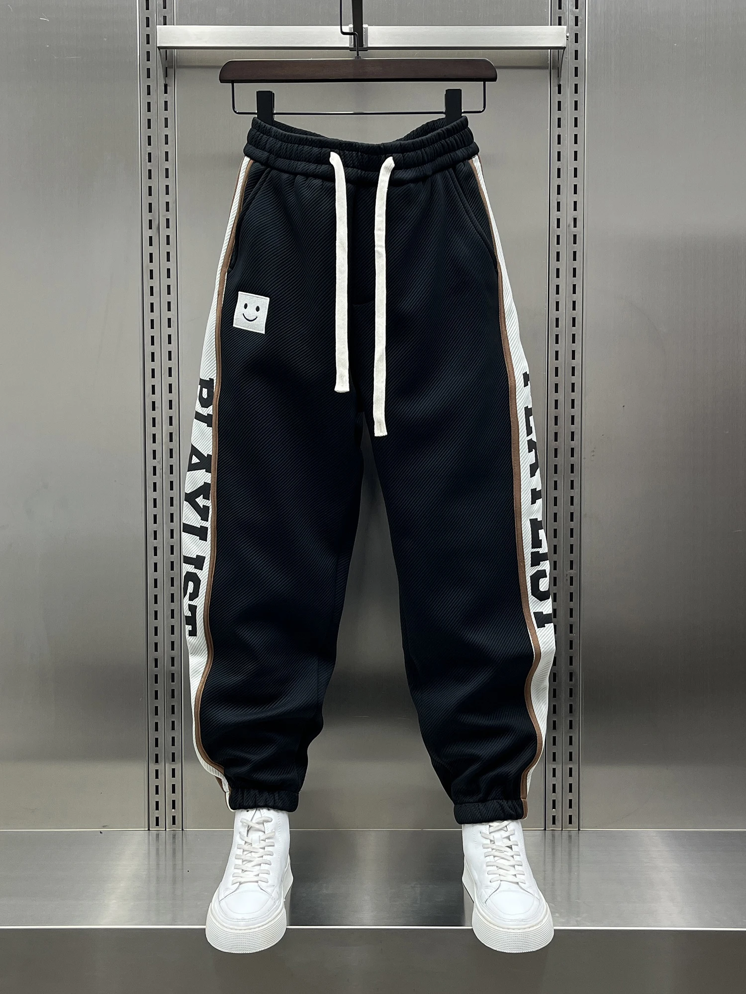 Trendy Brand Men's Fce Lined Face Casual Pants Autumn Winter Loose Fit Harajuku Sle Sports Windbreaker Trousers
Trendy Brand Men's Fce Lined Face Casual Pants Autumn Winter Loose Fit Harajuku Sle Sports Windbreaker Trousers