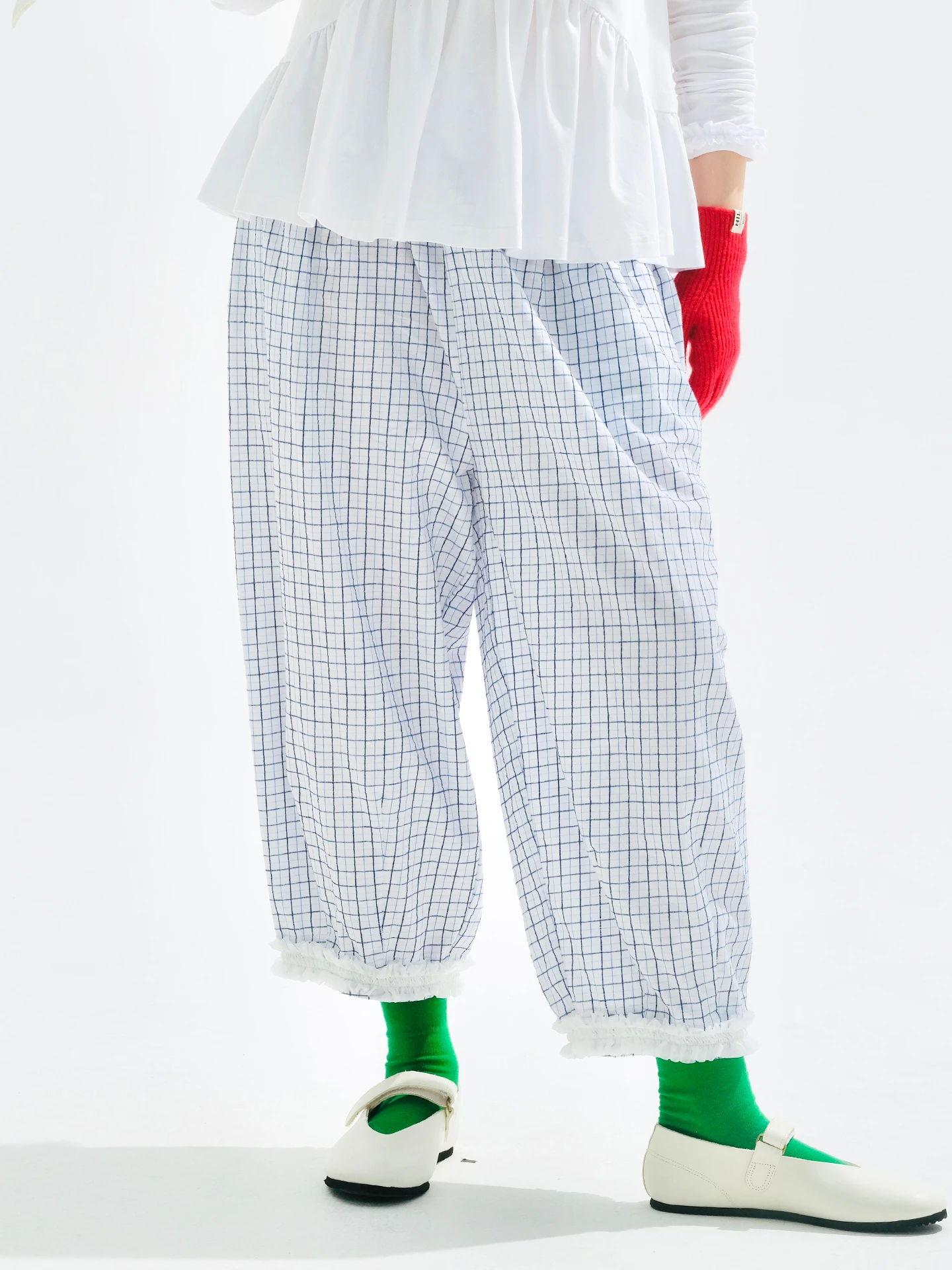 Women's Blue and White Checkered Lantern Pants with White Ruffle Cuffs Casual Loose Fit Trousers 255133
Women's Blue and White Checkered Lantern Pants with White Ruffle Cuffs Casual Loose Fit Trousers 255133